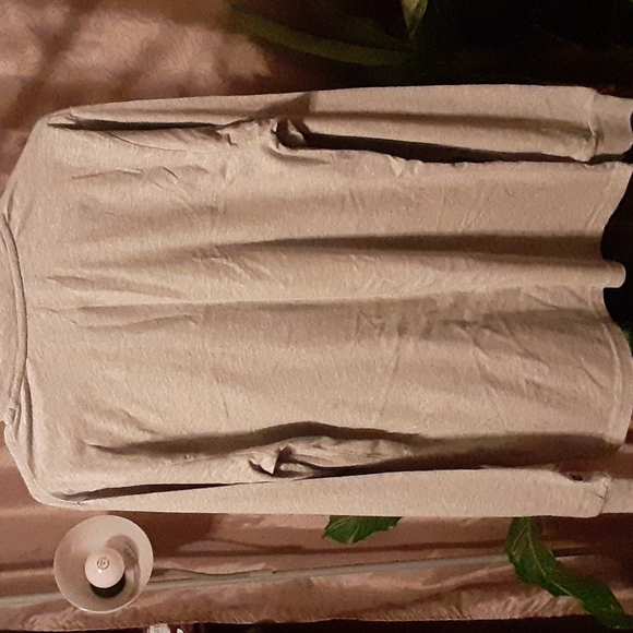 Champion size small gray long sleeved shirt - Picture 2 of 3